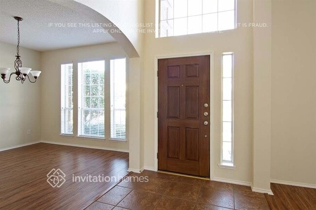 11135 Covey Ln