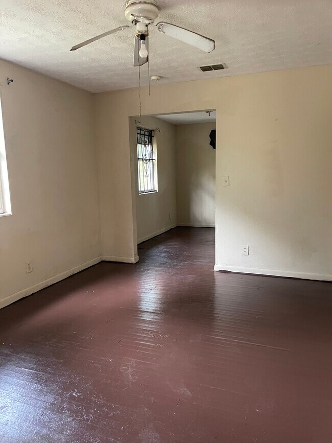 Photo - 5350 Dodge Rd