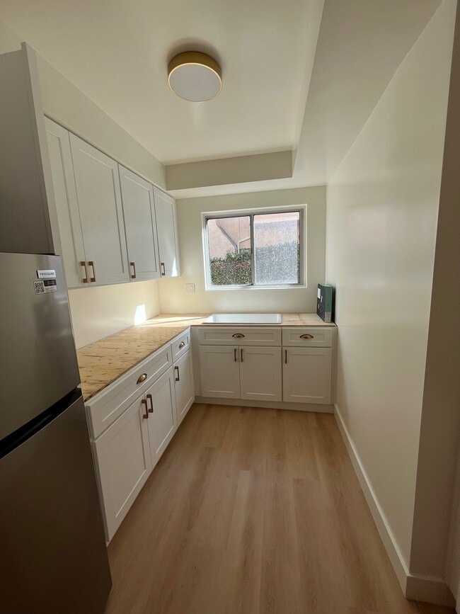 Photo - 210 S Catalina Ave