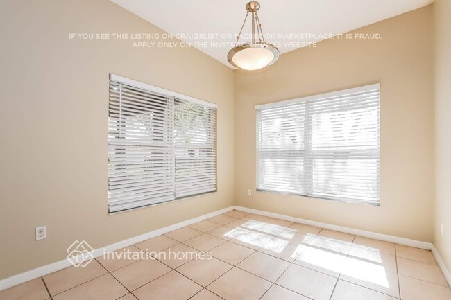 Photo - 1458 Stoneywood Way