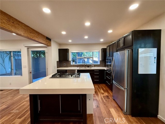 Building Photo - 2302 Oakwood Ave