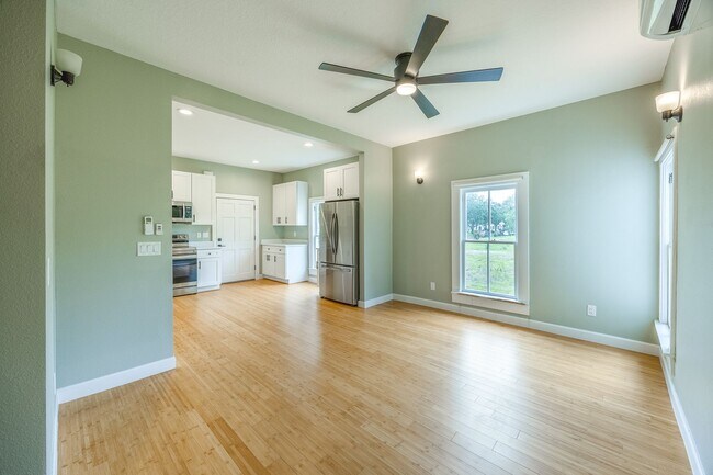 Photo - 312 S Oak Ave Unidad A