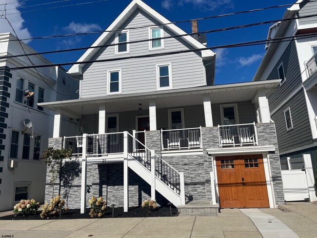 Building Photo - 21 S Vassar Square Rental
