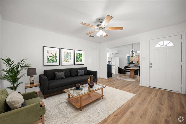 Building Photo - 1417 Hamsted St Rental