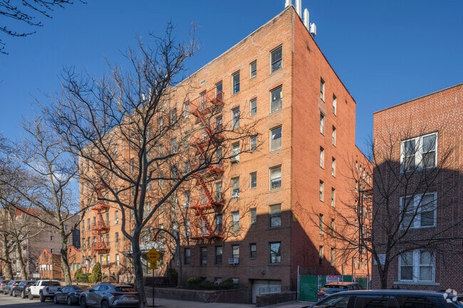 359 Ovington Ave - 359 Ovington Avenue