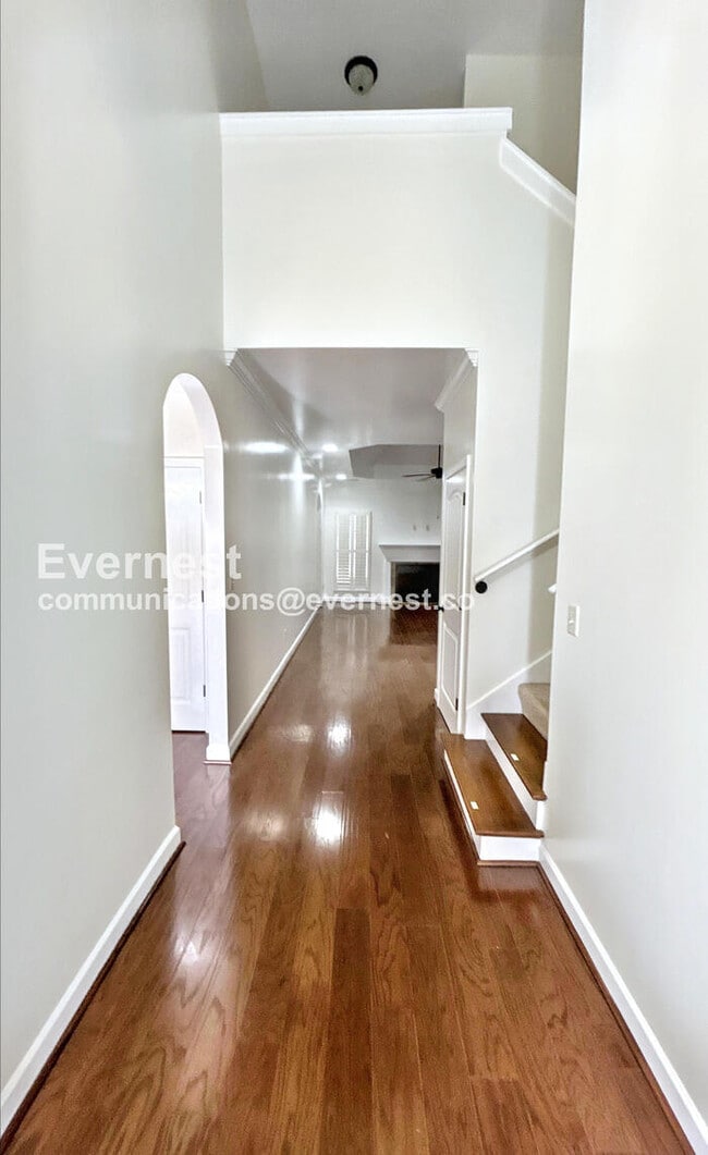 Photo - 281 Chapel Hill Trail