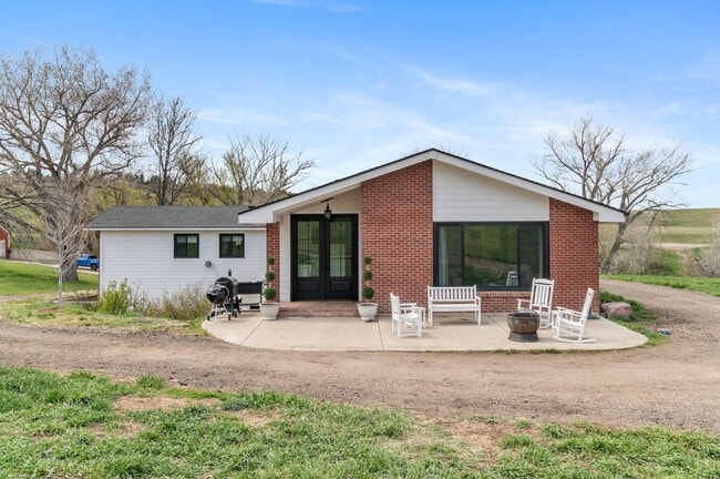 Sedalia Oasis on 8+ Acres - Sedalia Oasis on 8+ Acres House