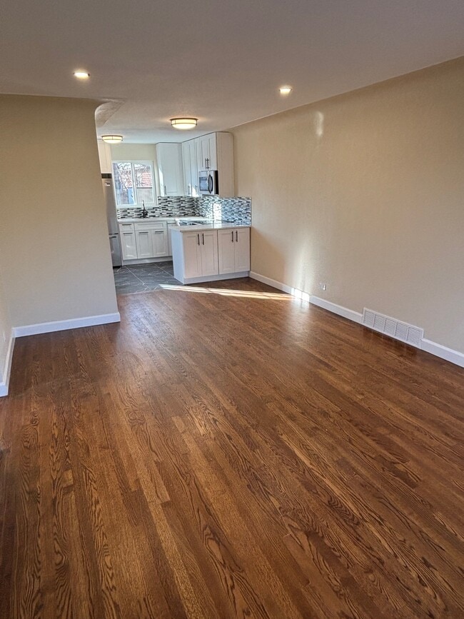 Photo - 2220 Ames St Unidad 2220 Ames Street