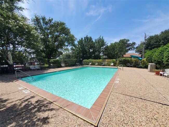 Photo - 7520 Hornwood Dr Unit 700