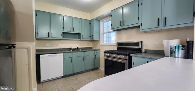 Photo - 168 Martin Dr