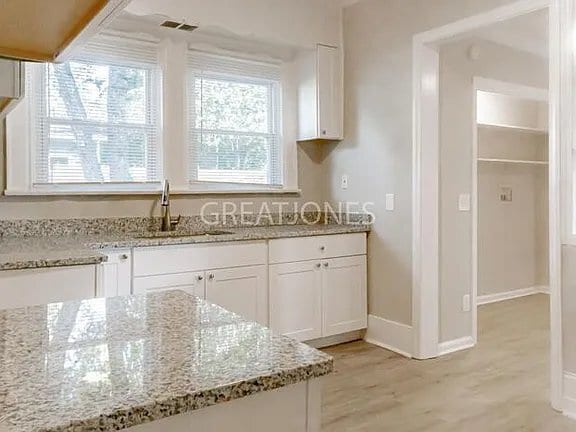 Photo - 328 Calloway St