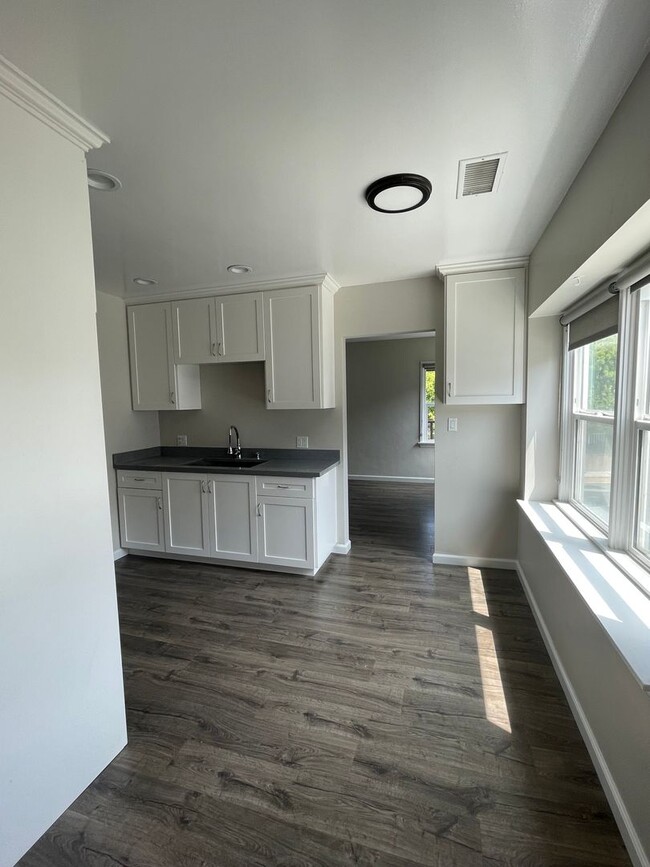 Photo - Valley Brink Apartments (DMM890) Unit 3492