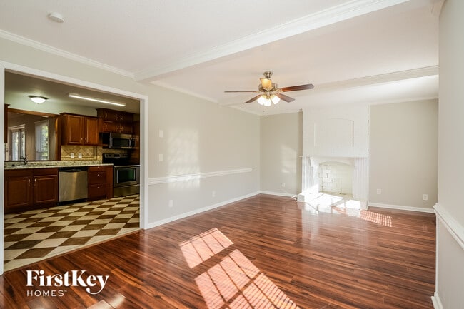 Photo - 5302 Broadmoor Pl