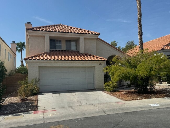 Two story home with sparkling private pool. - Two story home with sparkling private pool.