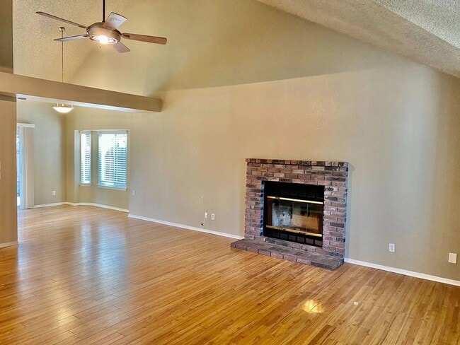 Photo - 9538 N Barton Ave