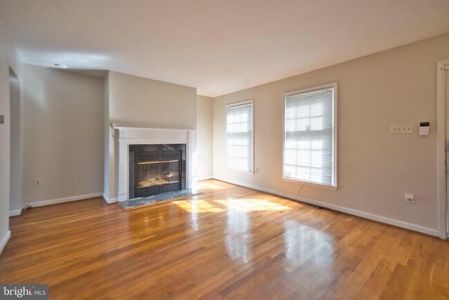 Photo - 800 Rosemere Ave