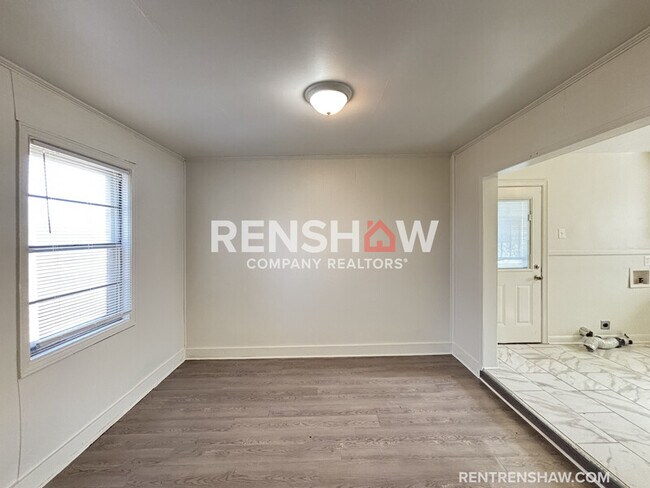 Photo - 3071 McCool Ave