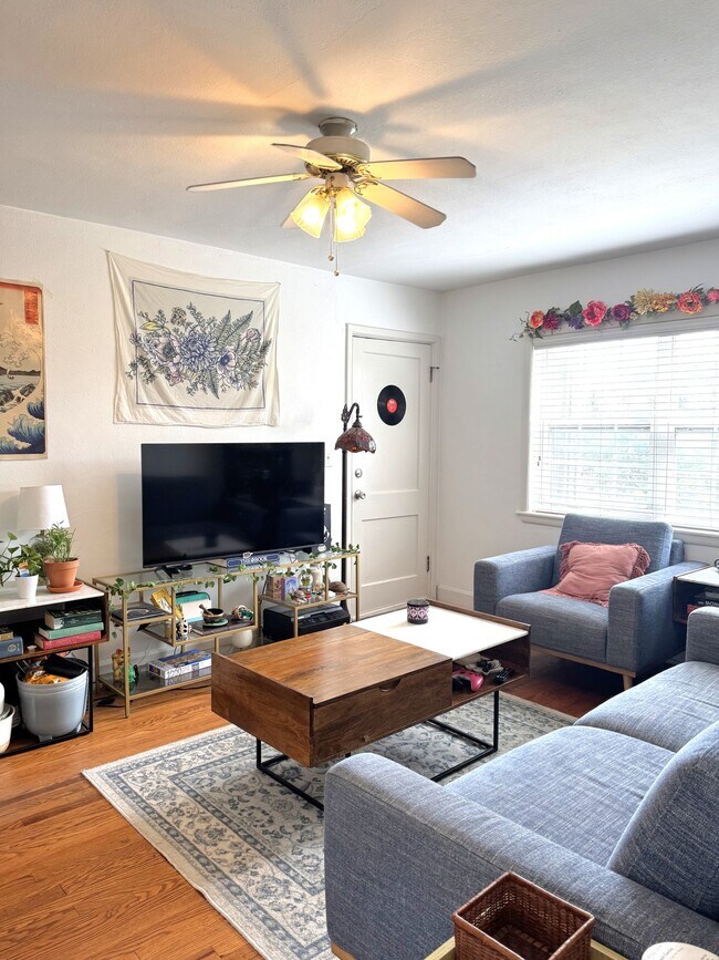 Photo - 529 Whitham Ave