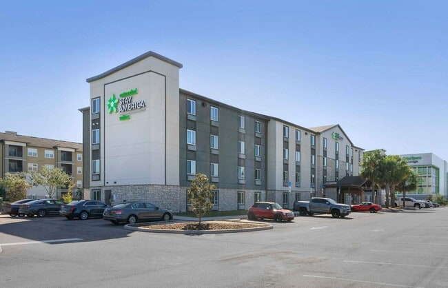 Furnished Studio-Tampa - Brandon - East