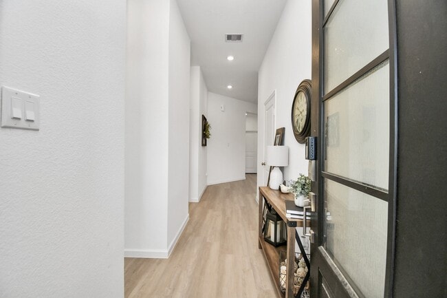 Building Photo - 29418 Amber Pne Ct Rental