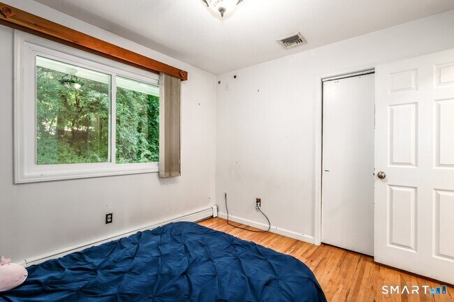 212 Chestnut Land Rd