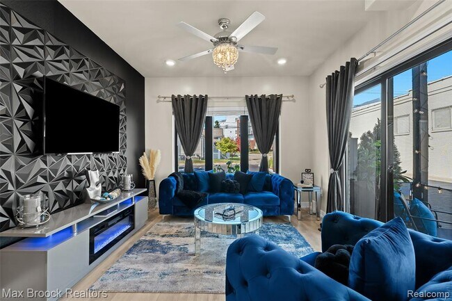 Photo - 105 Laurel Ct Unidad A