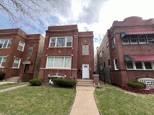 Building Photo - 1305 N Austin Blvd