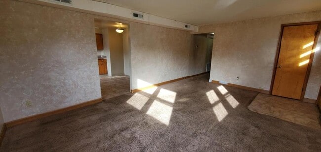 Photo - 1620 Hanaford Ave