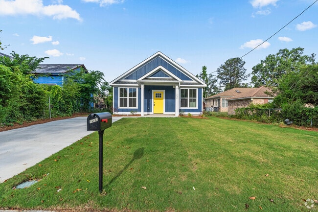Building Photo - 1232 Swanee Quintet Blvd Rental