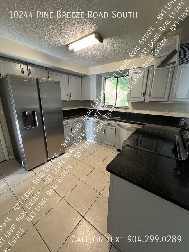 Photo - 10244 Pine Breeze Rd W