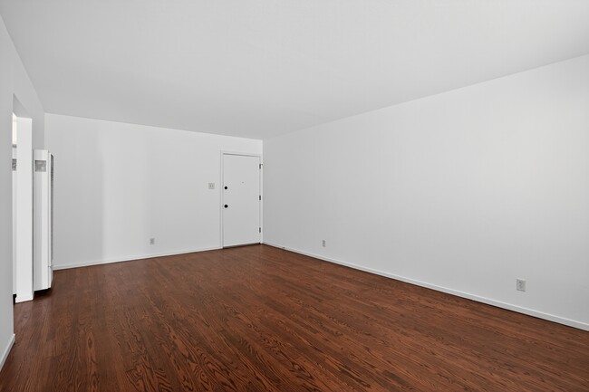 Photo - 117 Santa Lucia Ave