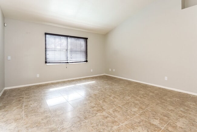 Photo - 1414 NE Van Loon Ln