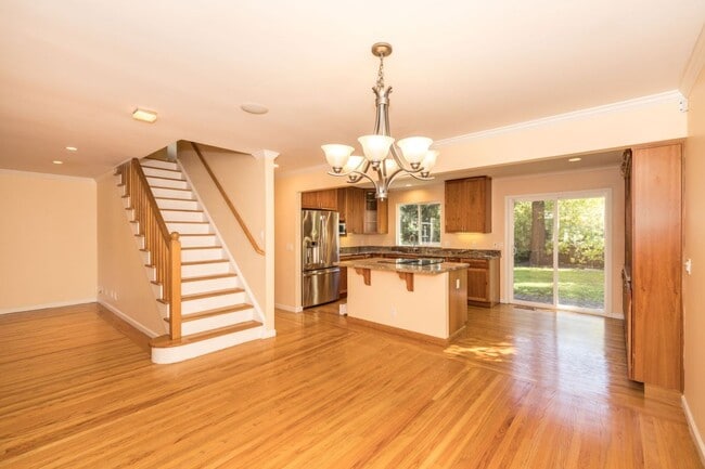 Photo - Beautifully Remodeled 4 Bed, 4.5 Bath Home on Tree-Lined Street