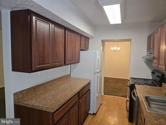 Photo - 7814 Hanover Pkwy Unidad 304