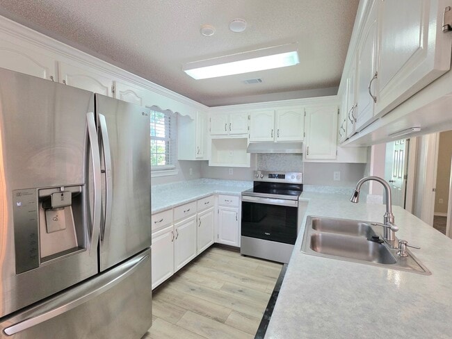 Photo - Charming 3-Bedroom Home