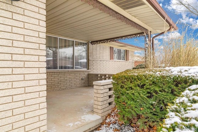 Photo - 640 Cumberland St