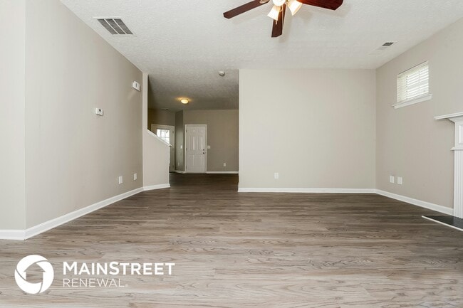 Photo - 4683 Highpoint Ln