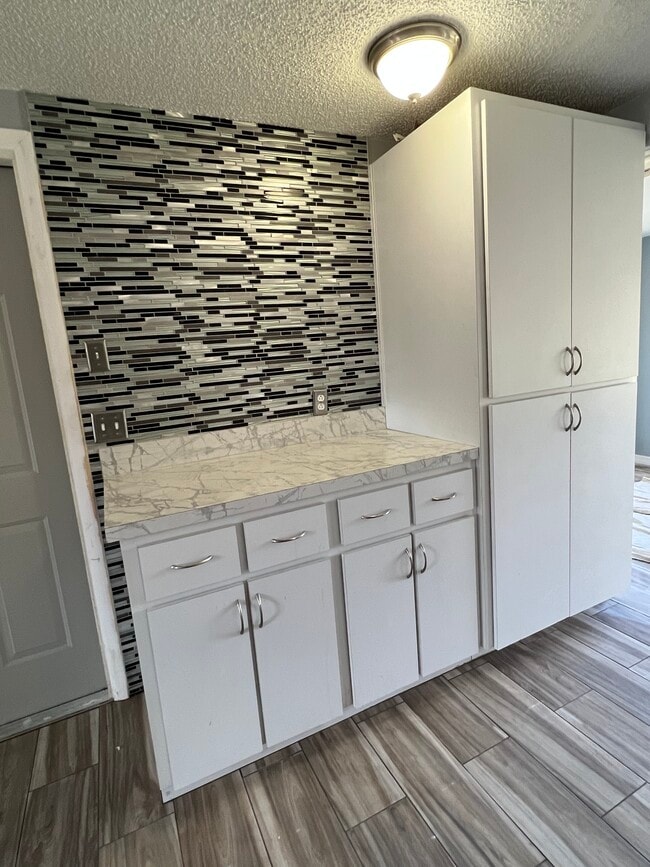 Photo - 4637 Irene Loop