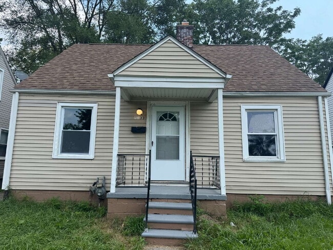 Building Photo - The Perfect Balance of Space and Simplicity Rental