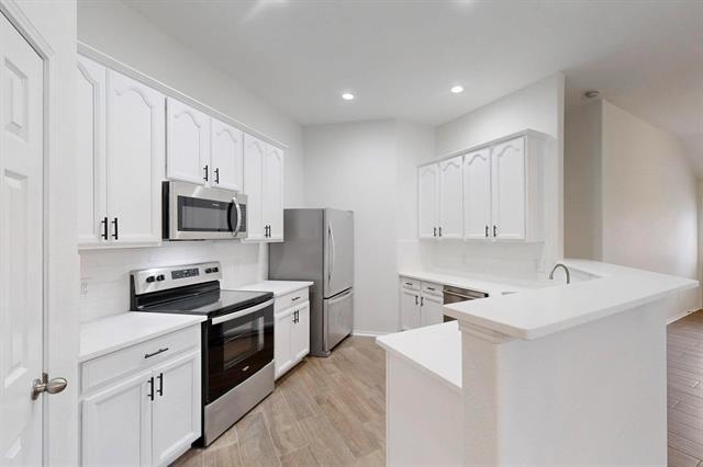 Photo - 1096 Oakbrook St House