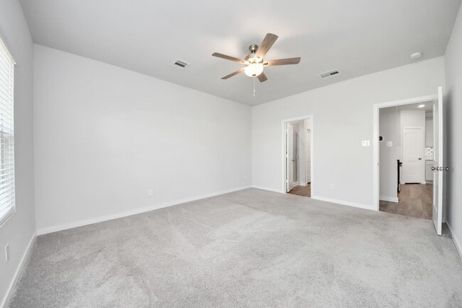 Photo - 5819 Blue Grama Dr