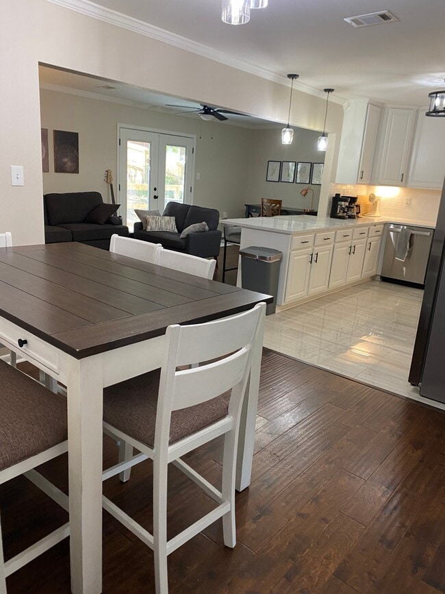 Photo - 1420 Marlyn Dr