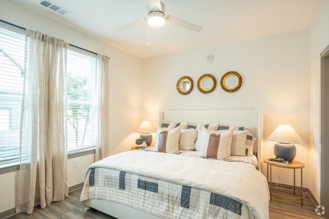 2BR, 2BA - 1,122SF - Bedroom