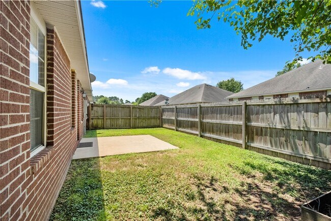 Photo - 1669 Evening Shade Dr