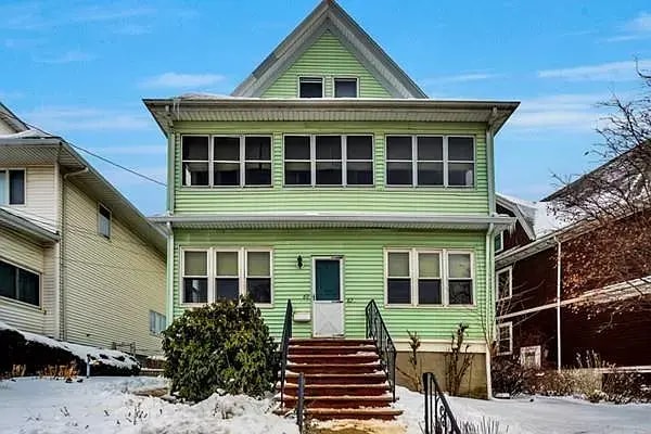 From outside - 82 Wellington Rd Unit 2