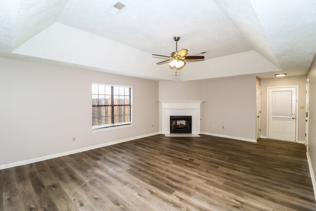 Photo - 6842 Theda Cove