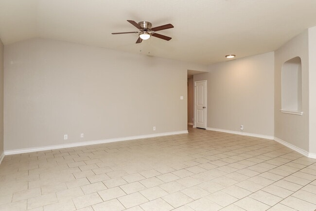 Photo - 14106 Cremello Falls