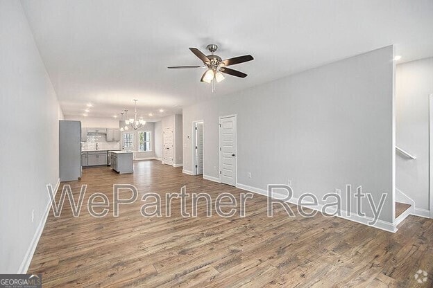 Building Photo - 136 Crestpoint Rd Rental