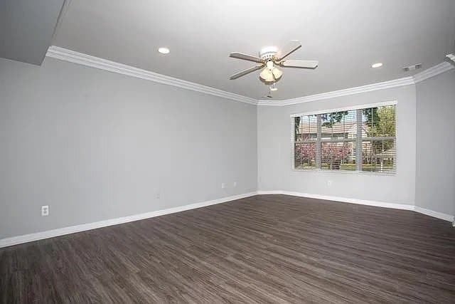 Photo - 150 Secatogue Ave Unit 4D