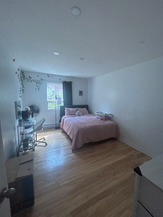 Photo - 3010 Rue Goyer Unit 8